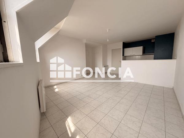 Location Studio 32.54 m² - 7 RUE ML LATTRE DE TASSIGNY Chartres 28000