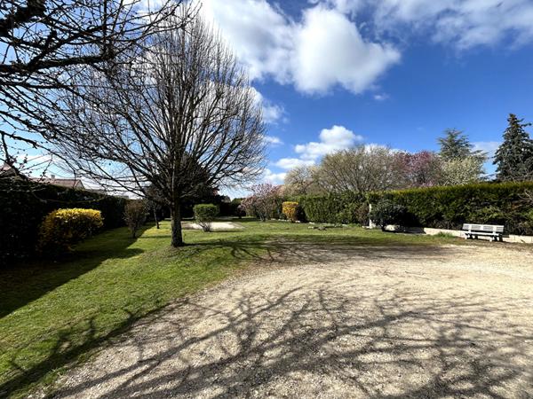 Terrain Neuilly Crimolois 741 m2