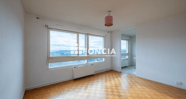 À vendre Appartement 3 pièces 64 m² - Pierre-bénite 69310