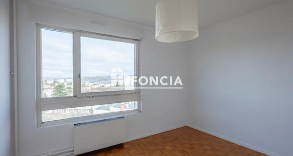 À vendre Appartement 3 pièces 64 m² - Pierre-bénite 69310