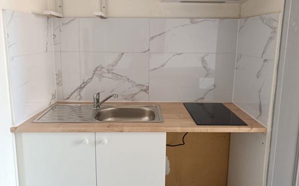 Appartement à louer    1 pièce •  Beaumont-de-Lomagne