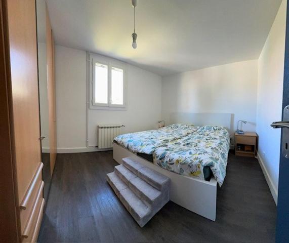 Maison rénovée de plain pied proche commodités