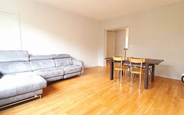 Appartement à vendre    3 pièces • 74,22 m2 Poitiers