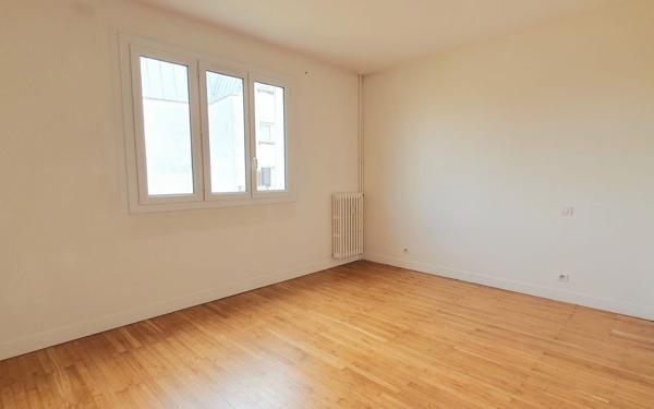 Appartement à vendre    3 pièces • 74,22 m2 Poitiers