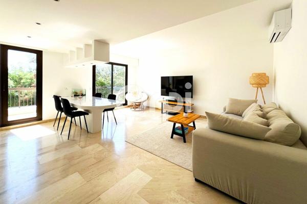 Appartement à vendre    3 pièces • 64,81 m2 Mandelieu-la-Napoule