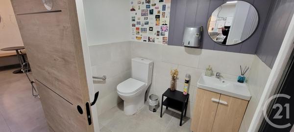 à vendre  60,22 m2 AVIGNON - 84