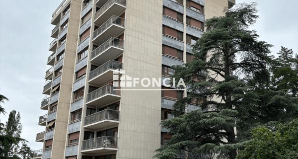 Location Studio meublé 12.8 m² - ÉCully 69130