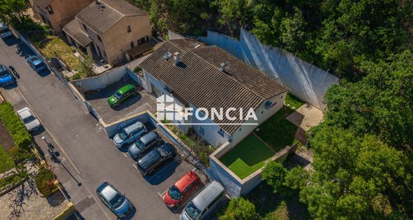 À vendre Maison 6 pièces 207 m² - Solliès-toucas 83210