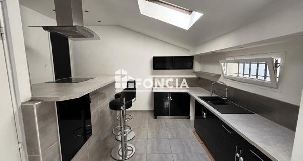À vendre Maison 6 pièces 207 m² - Solliès-toucas 83210