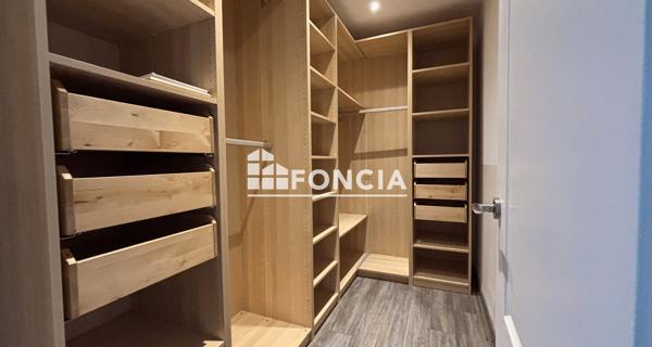 À vendre Maison 6 pièces 207 m² - Solliès-toucas 83210
