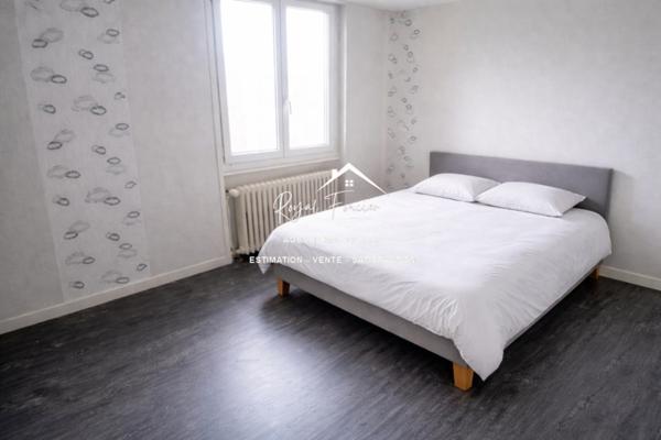 Idéalement situé, en plein coeur de DESCARTES