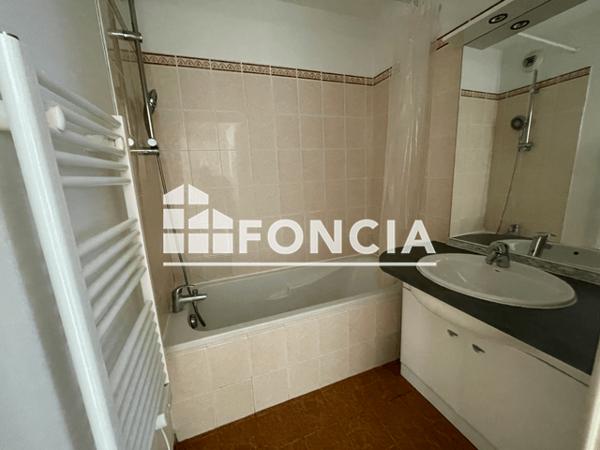 Location Appartement 3 pièces 72.19 m² - 18 RUE HENRI BARBUSSE La Seyne Sur Mer 83500