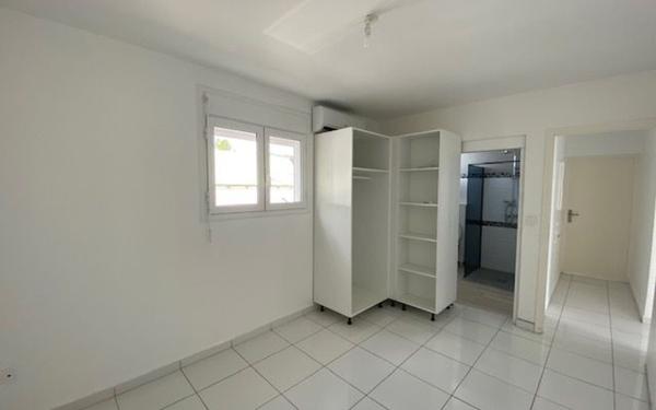 Maison à louer    4 pièces •  Sainte-Anne