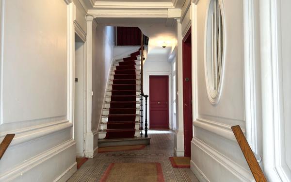 Appartement à vendre    3 pièces • 62,76 m2 Vincennes