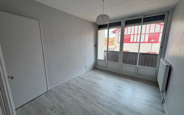 Appartement à vendre    2 pièces • 45,17 m2 Saint-Jean-de-Luz