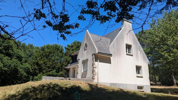 Maison familiale de 5 chambres à rénover – Sous-sol complet – Terrain de 8 291 m² – À 1,6 km de la Petite Mer de Gâvres