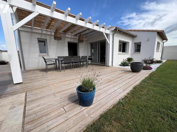CHAURAY, pavillon de plain-pied de 114 m² 