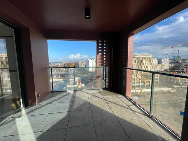 Appartement à louer    5 pièces • 130,04 m2 Bordeaux