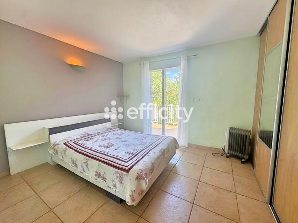 Maison
         6 pièces
        - 160 m² 398 000 € *