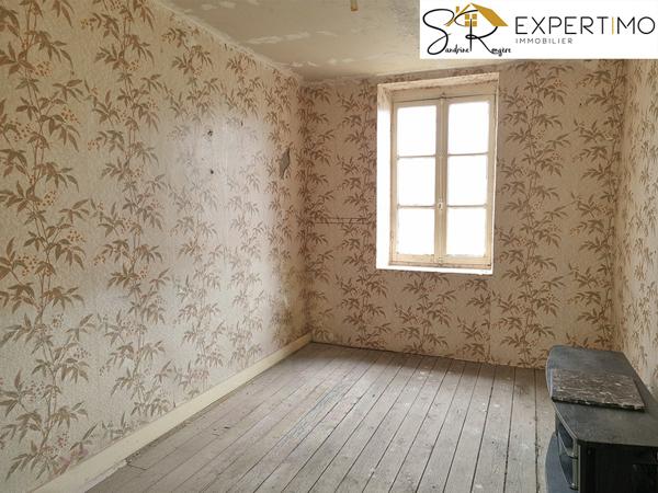 Saint-Éloy-les-Mines (63700) Maison avec Dépendances – Saint-Éloy-les-Mines