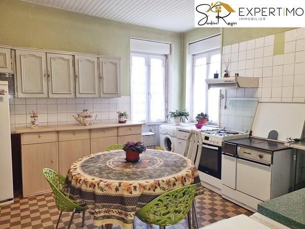 Saint-Éloy-les-Mines (63700) Maison avec Dépendances – Saint-Éloy-les-Mines