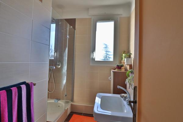 Dpt Hauts de Seine (92), à vendre maison P7 de 220 m² - Terrain de 560,00 m²