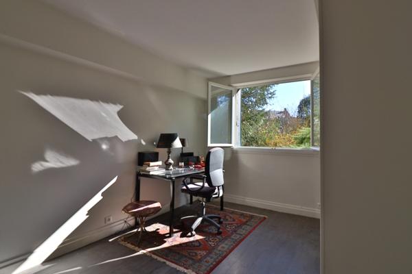 Dpt Hauts de Seine (92), à vendre maison P7 de 220 m² - Terrain de 560,00 m²