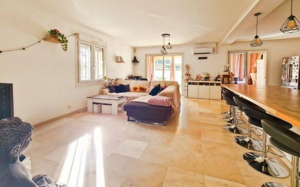 Maison à vendre    4 pièces •  Rodilhan