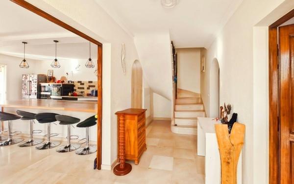 Maison à vendre    4 pièces •  Rodilhan