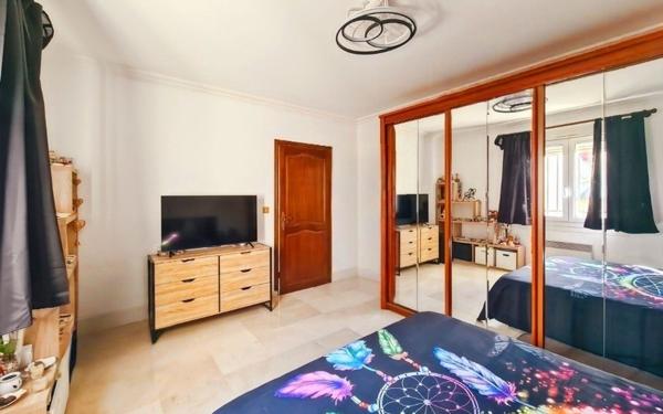 Maison à vendre    4 pièces •  Rodilhan