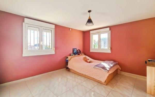 Maison à vendre    4 pièces •  Rodilhan