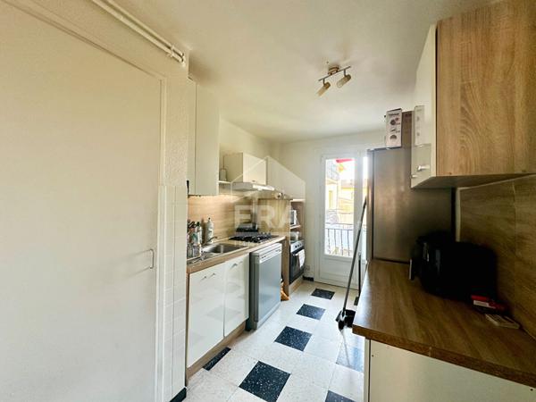 A vendre - Appartement vendu loué - 2 chambres - Balcon