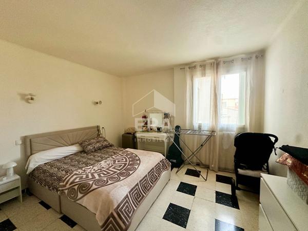 A vendre - Appartement vendu loué - 2 chambres - Balcon