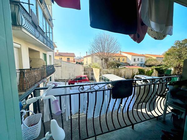A vendre - Appartement vendu loué - 2 chambres - Balcon
