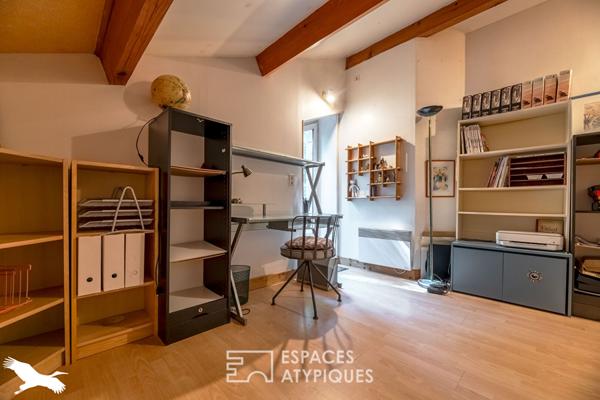 Maison familiale en pierre du XVIIIe proche du centre de Périgueux