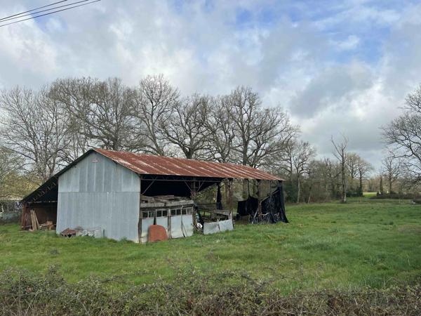 FERMETTE AVEC 1 HA DE TERRES