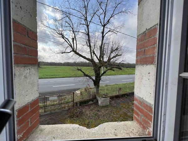 FERMETTE AVEC 1 HA DE TERRES