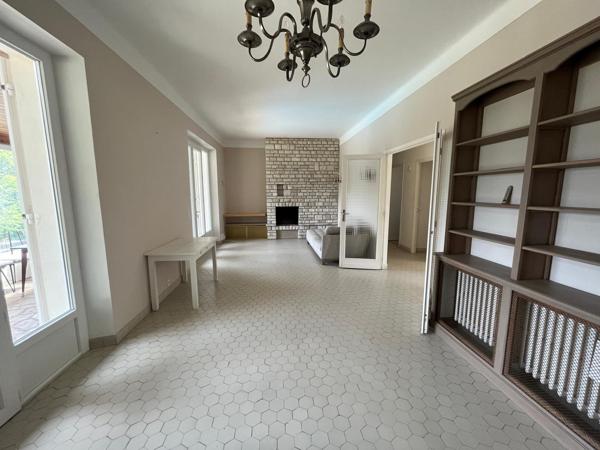 Agréable villa avec piscine