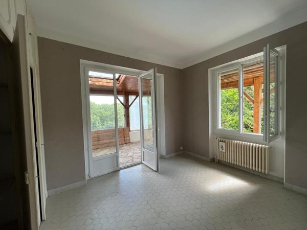 Agréable villa avec piscine
