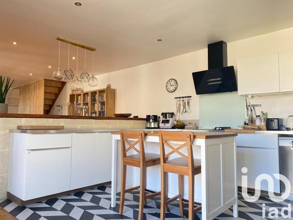 Maison 6 pièces de 154 m² à Galgon (33133)