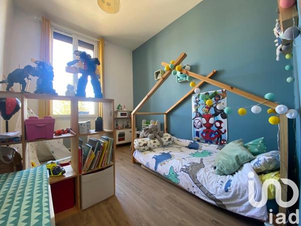 Maison 6 pièces de 154 m² à Galgon (33133)