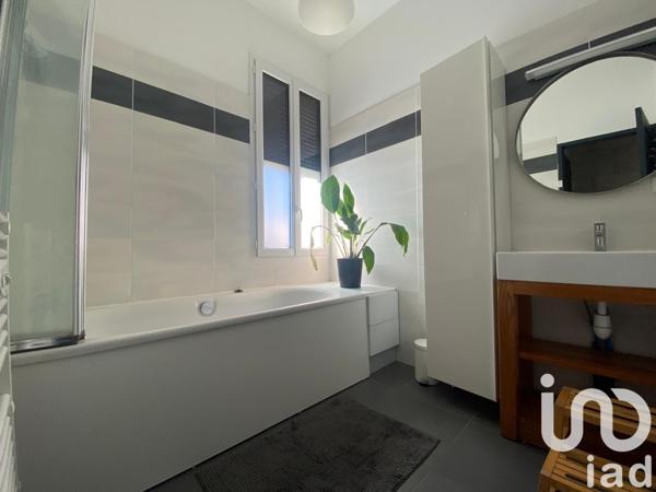 Maison 6 pièces de 154 m² à Galgon (33133)