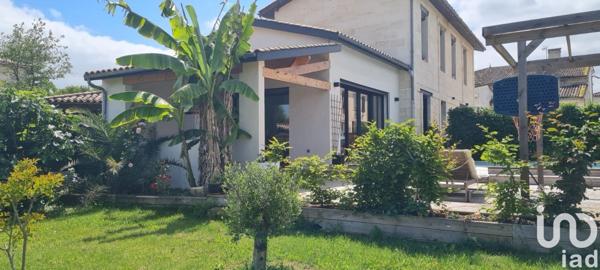 Maison 6 pièces de 154 m² à Galgon (33133)