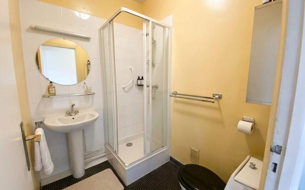 Appartement à vendre    6 pièces • 163,20 m2 Noisy-le-Roi