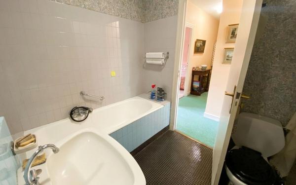 Appartement à vendre    6 pièces • 163,20 m2 Noisy-le-Roi