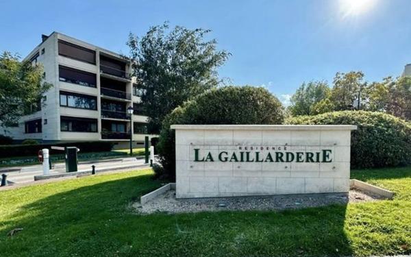 Appartement à vendre    6 pièces • 163,20 m2 Noisy-le-Roi