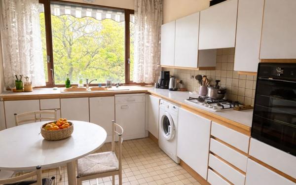 Appartement à vendre    6 pièces • 163,20 m2 Noisy-le-Roi