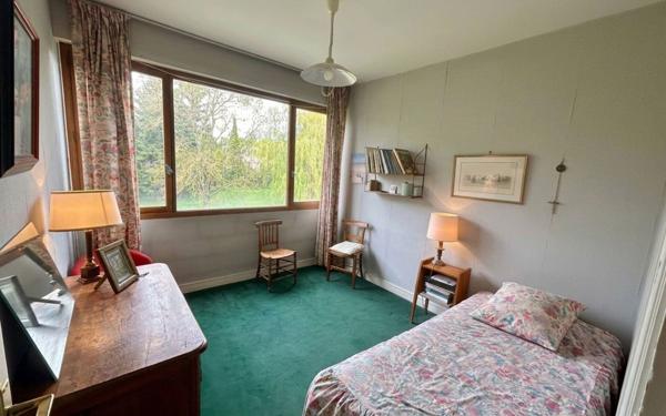 Appartement à vendre    6 pièces • 163,20 m2 Noisy-le-Roi
