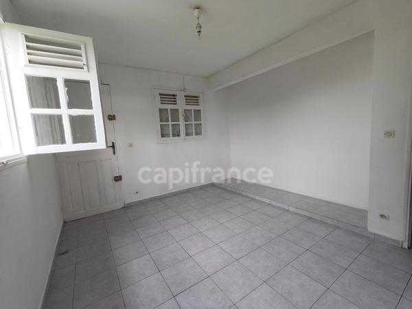 Maison à vendre 5 pièces ()