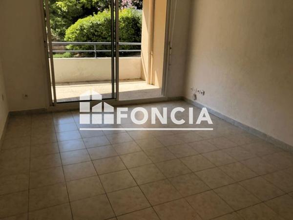 Location Appartement 2 pièces 32.16 m² - 116 AVENUE DES CAILLOLS Marseille 13012